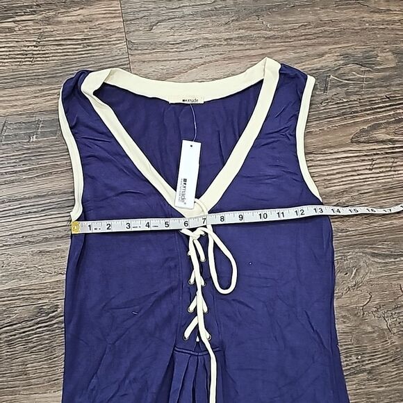 La Made V Neck Midi Summer Dress - Picture 5 of 7